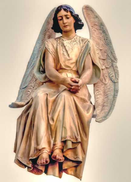 Sitting-At-The-Grave-Statue-Angel