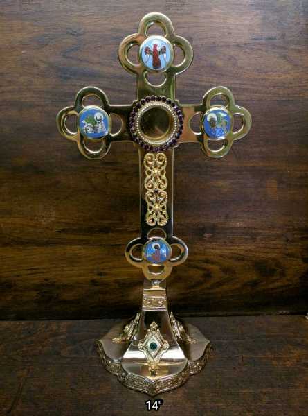 Evangelists-Relic-Cross-Reliquary