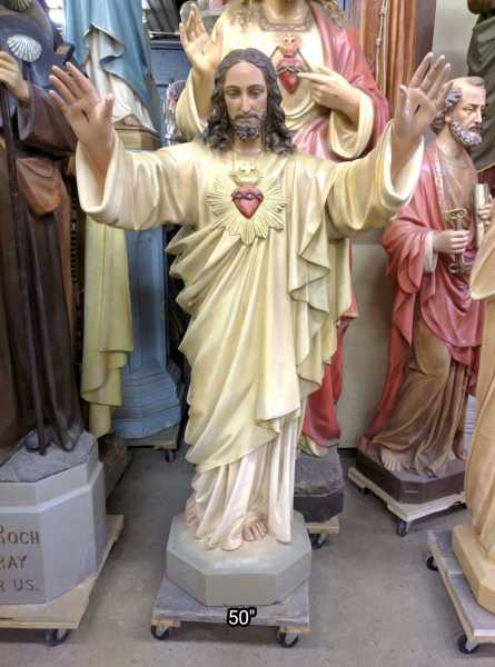 Jesus-Statue-Arms-Outstretched-4