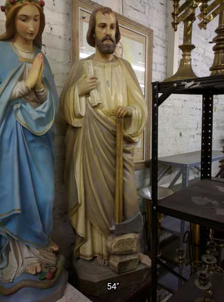 Saint-Barnabus-Statue